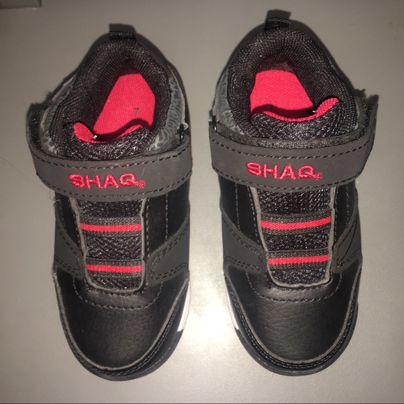 Baby Boy Sneakers size 7 - Picture 3 of 6